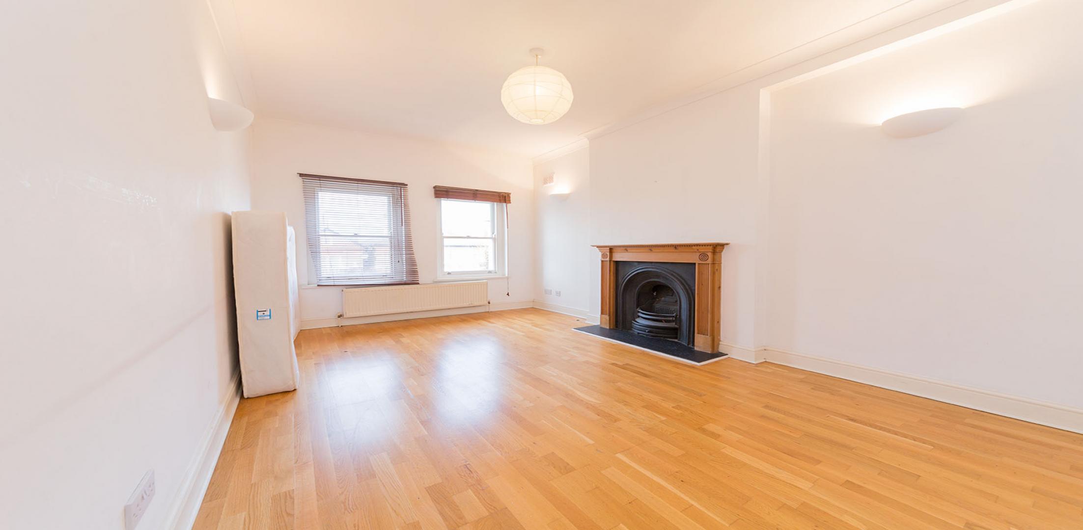 			3 Bedroom, 1 bath, 1 reception Flat			 Minster Road , KILBURN